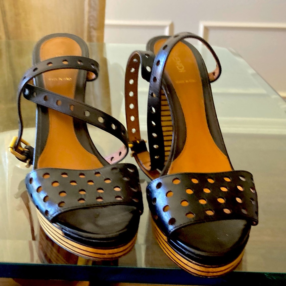 Fendi Sandle size 9